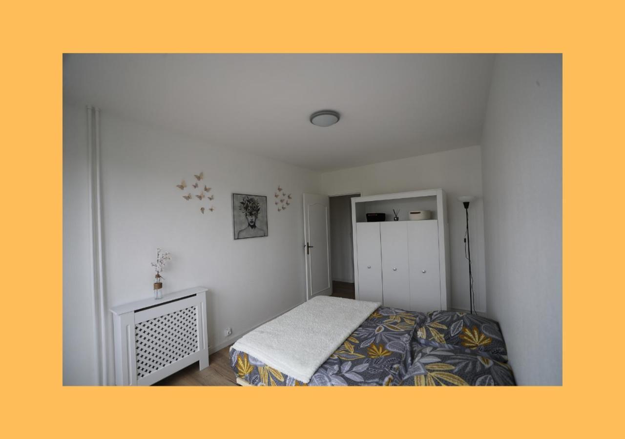 Cocon Parisien Au Plessis - Court De Tennis Prive Apartment Le Plessis-Bouchard ภายนอก รูปภาพ